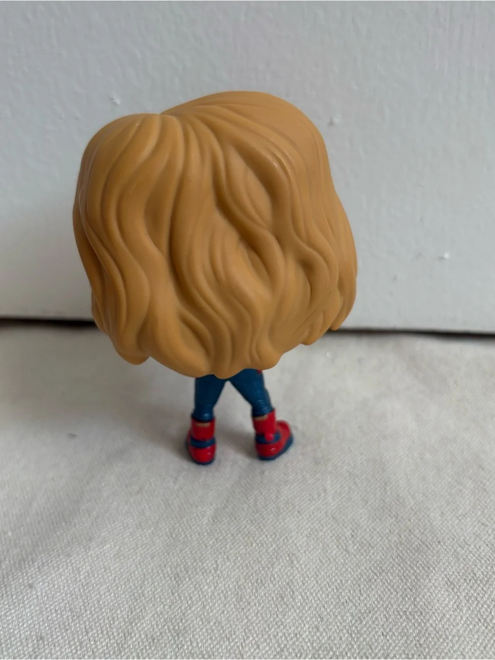 Funko Pop! Vinyl Marvel Captain Marvel Figure Blonde Hair Blue/Red Suit